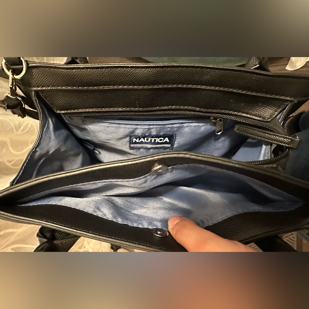 Nautica Black Purse - Picture 4 of 5